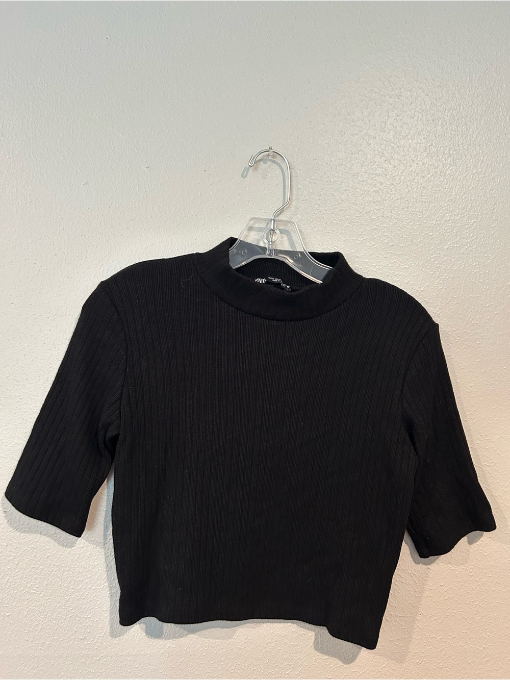 Zara Black Ribbed Mock-Neck Short Sleeve Top